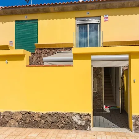 - Oasis * Morro Jable (Fuerteventura)