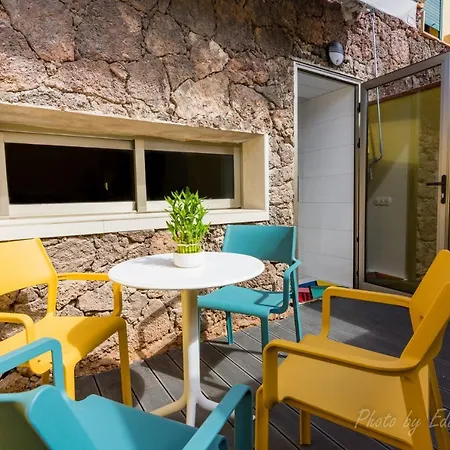 - Oasis Apartment *